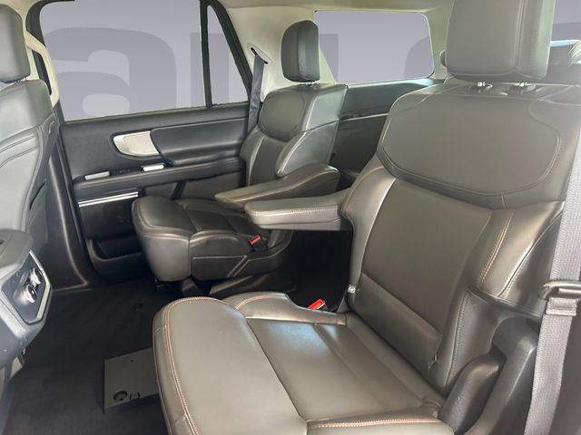 Certified 2025 Ford Expedition Active AWD/4WD image 16