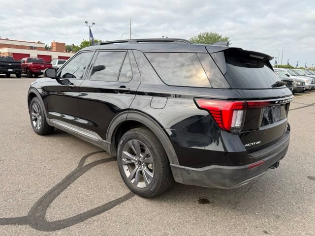 Certified 2025 Ford Explorer Active w/ Active Comfort Package AWD/4WD image 8