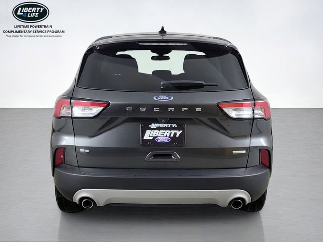 Certified 2020 Ford Escape SE image 4