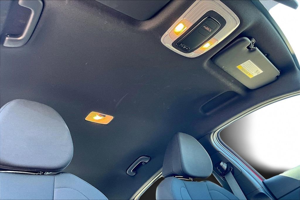 Used 2025 Hyundai Elantra Sport image 22