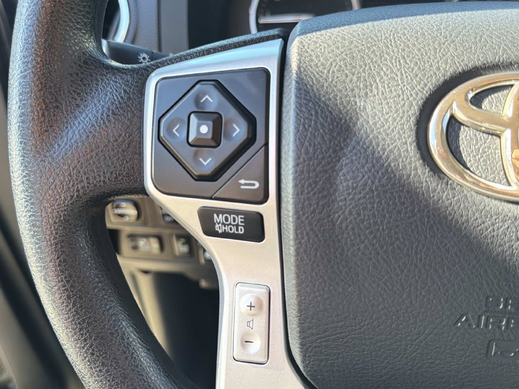 Used 2017 Toyota Tundra SR5 AWD/4WD image 19