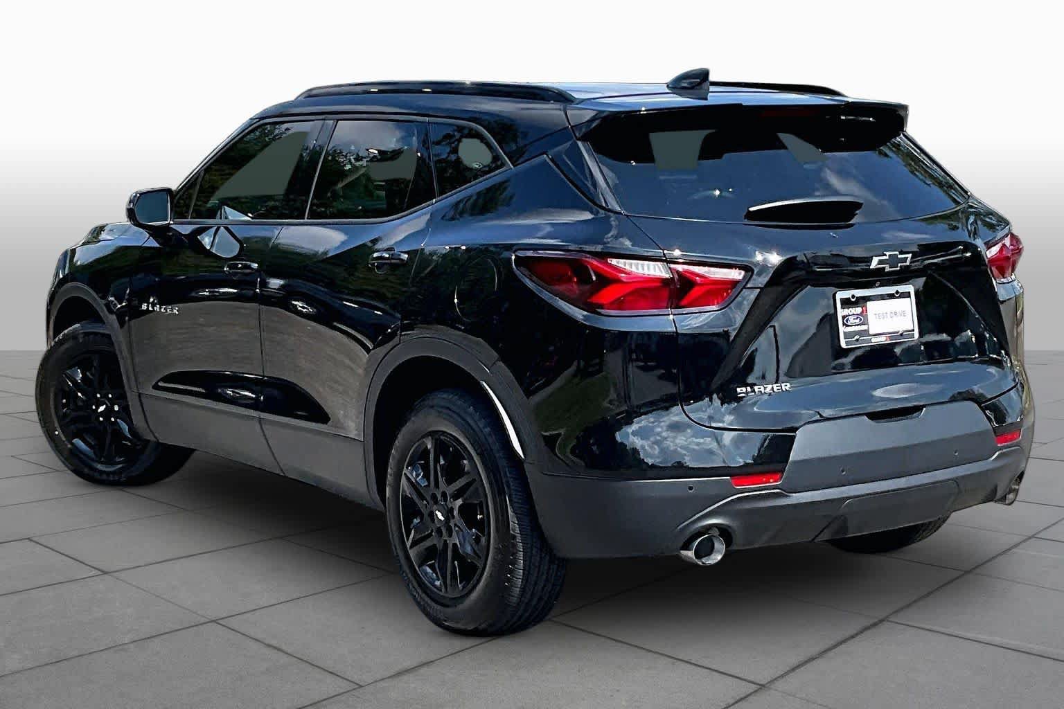 Used 2019 Chevrolet Blazer LT w/ Sound & Technology Package FWD image 12