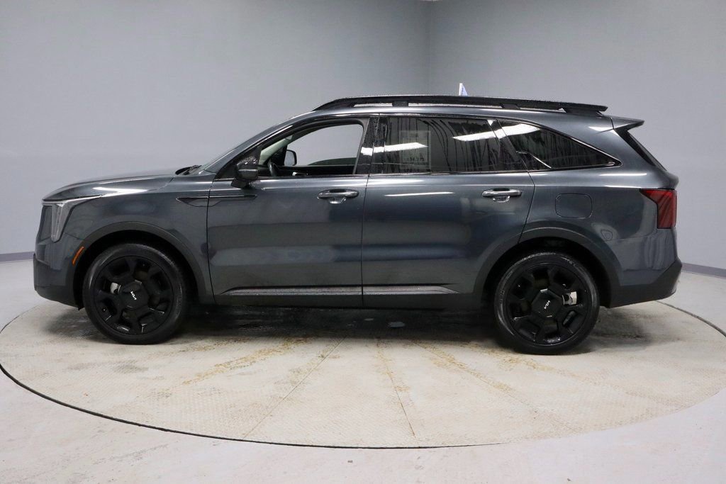 Used 2024 Kia Sorento SX image 2