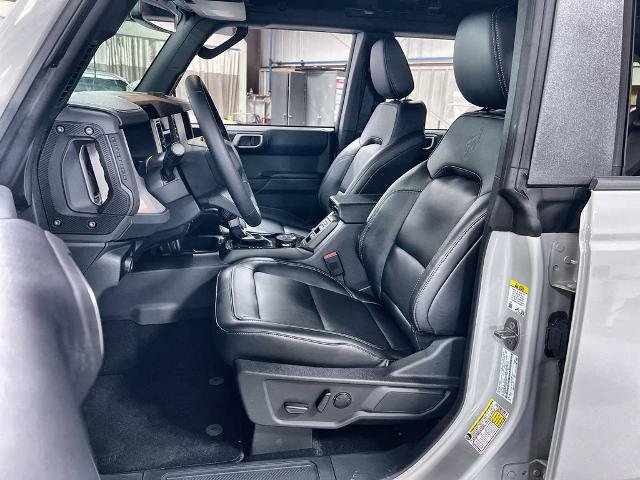 Certified 2026 Ford Bronco Outer Banks w/ Sasquatch Package AWD/4WD image 13