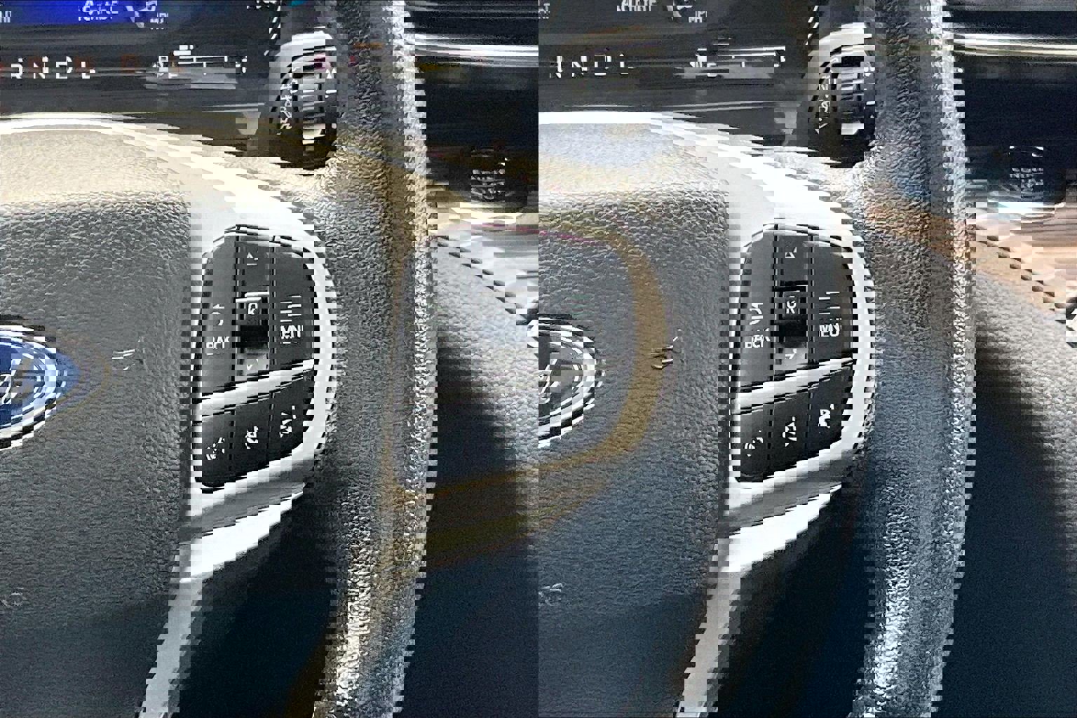 Certified 2022 Ford Explorer Limited w/ Equipment Group 301A image 21