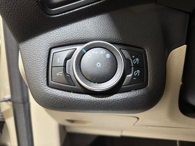 Certified 2018 Ford Escape SE FWD image 12