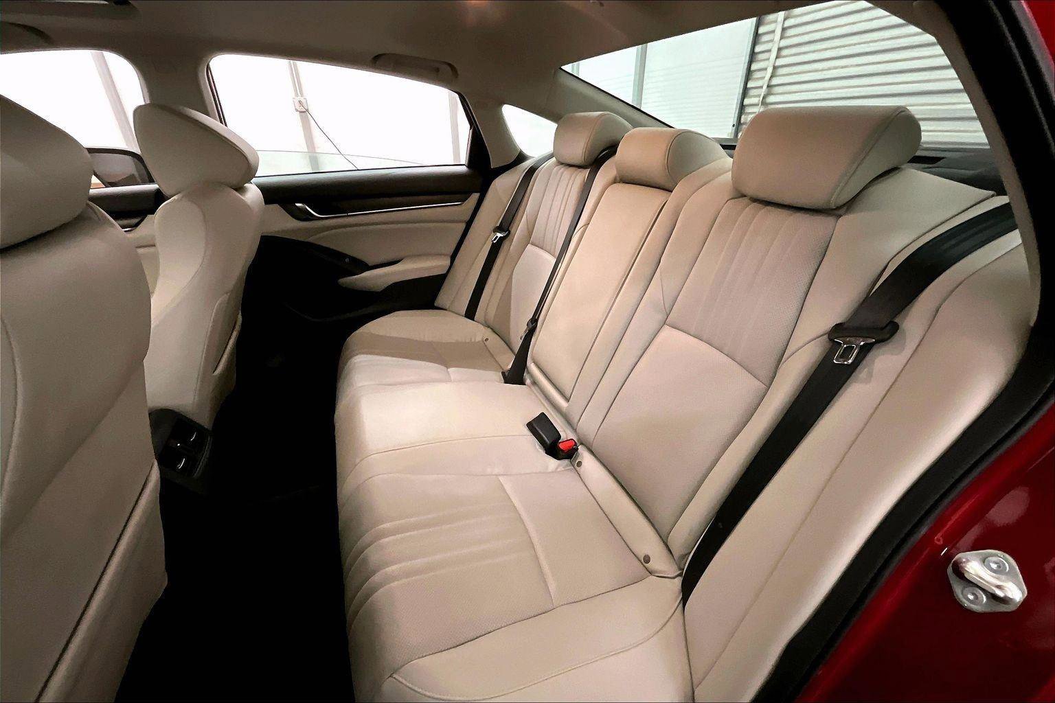 Used 2018 Honda Accord EX-L image 25