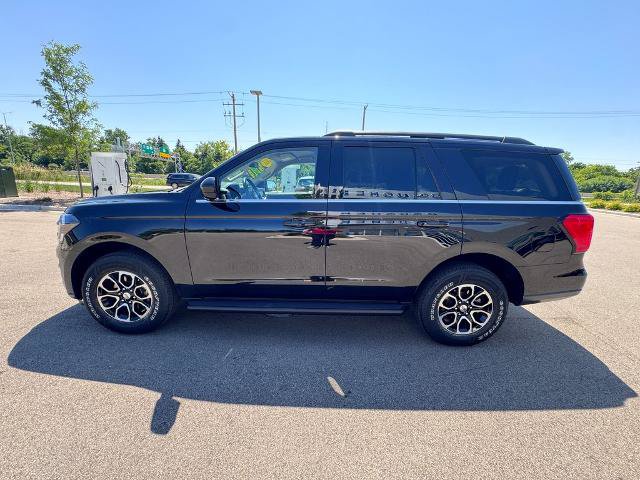 Certified 2024 Ford Expedition XLT AWD/4WD image 5