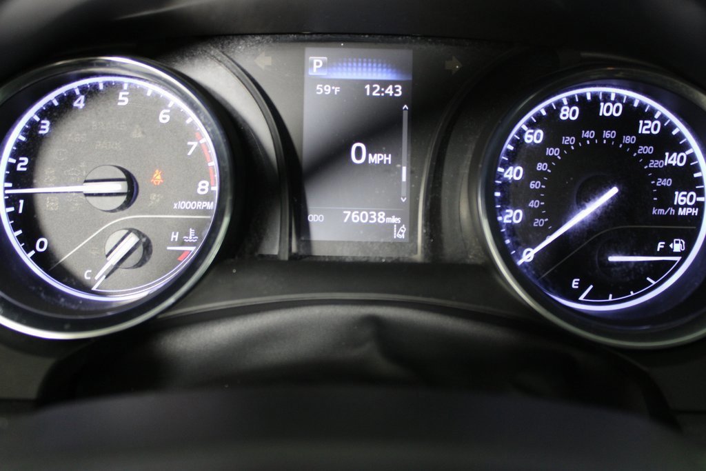 Used 2019 Toyota Camry LE image 18