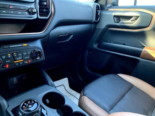 Certified 2023 Ford Bronco Sport Badlands w/ Premium Package image 26