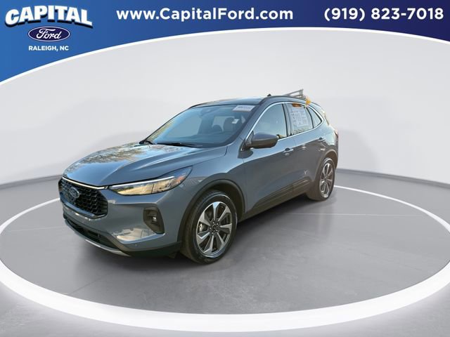 Certified 2025 Ford Escape Platinum w/ Premium Technology Package image 2