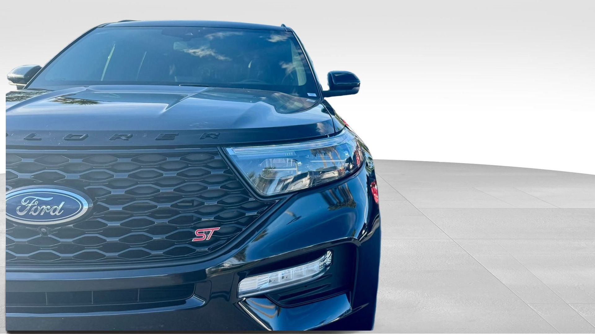 Certified 2023 Ford Explorer ST w/ Technology Package image 21