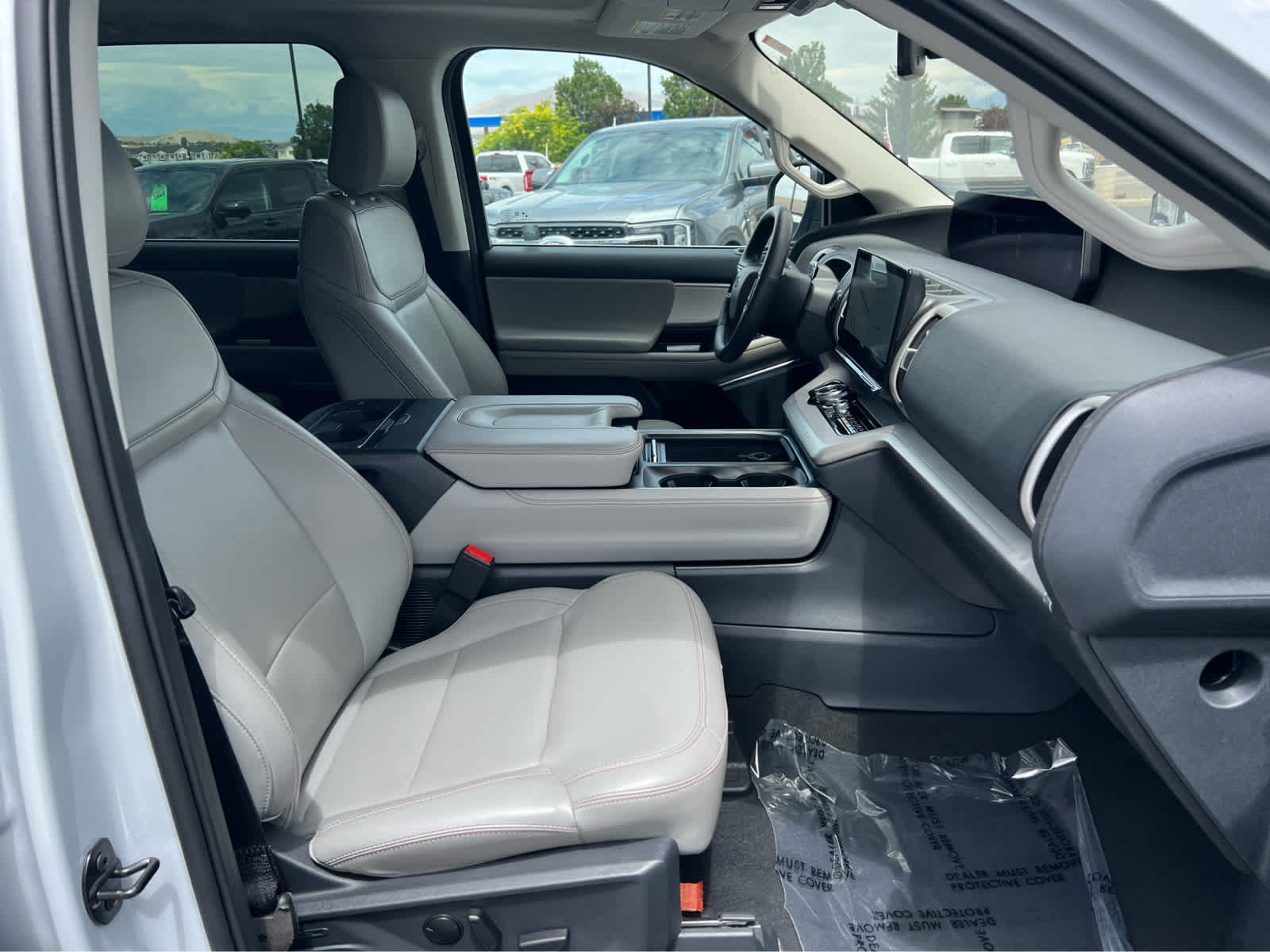 Certified 2025 Ford Expedition Active AWD/4WD image 17