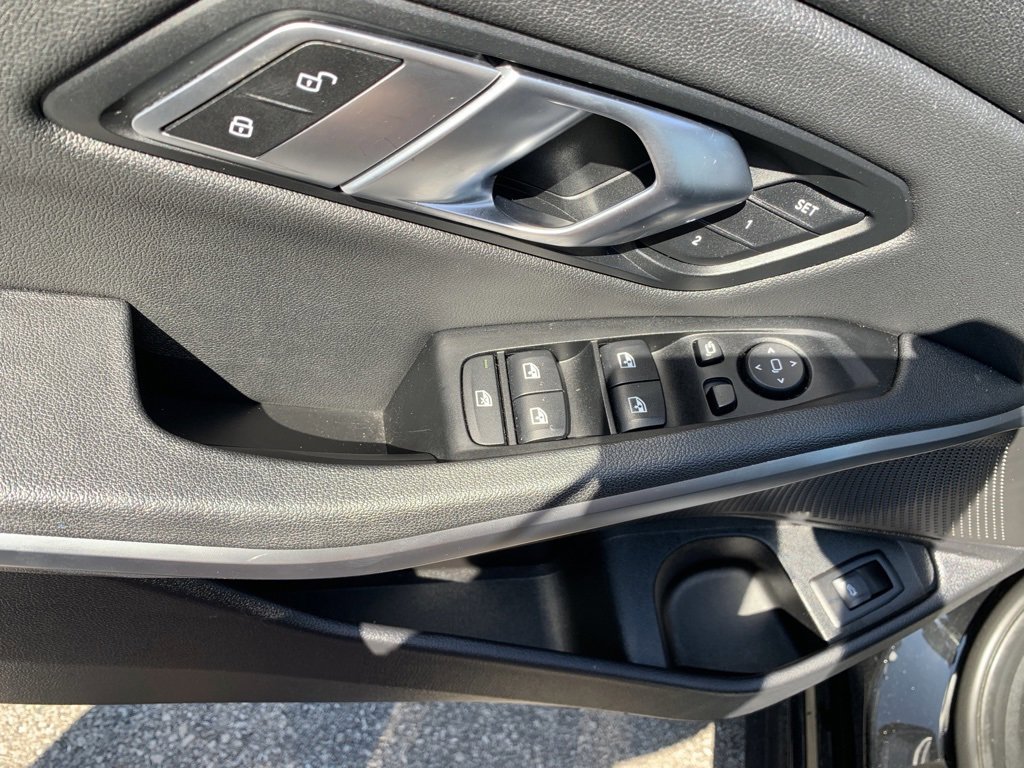 Used 2020 BMW 330i xDrive Sedan w/ Convenience Package image 13