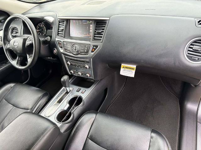Used 2020 Nissan Pathfinder SL FWD image 15