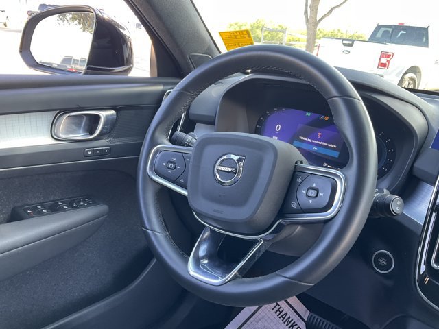 Used 2024 Volvo XC40 B5 Core AWD/4WD image 21