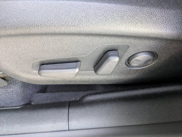 Used 2019 Kia Sorento EX image 21