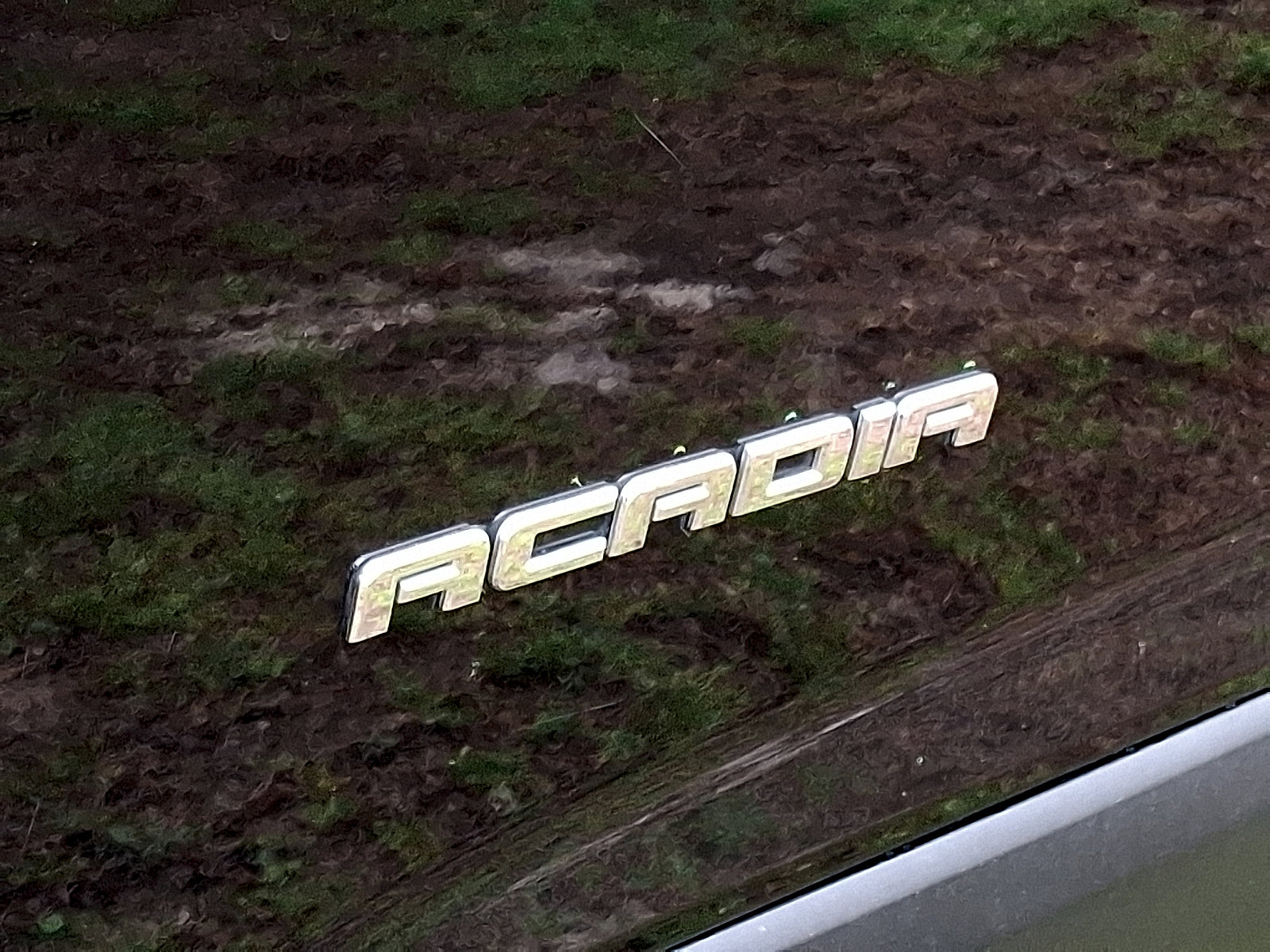 Used 2019 GMC Acadia SLT image 4