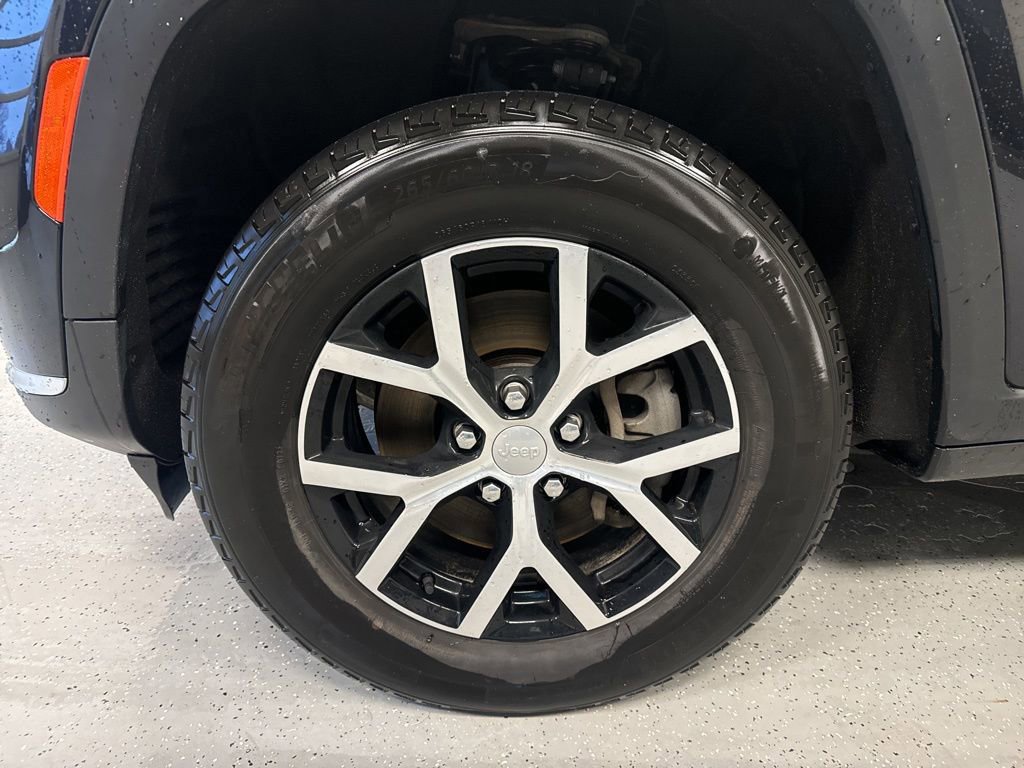 Used 2023 Jeep Grand Cherokee L Limited image 50