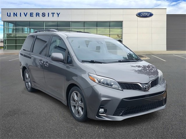 Used 2018 Toyota Sienna SE Premium