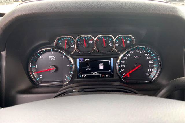 Used 2018 Chevrolet Suburban LT RWD image 25