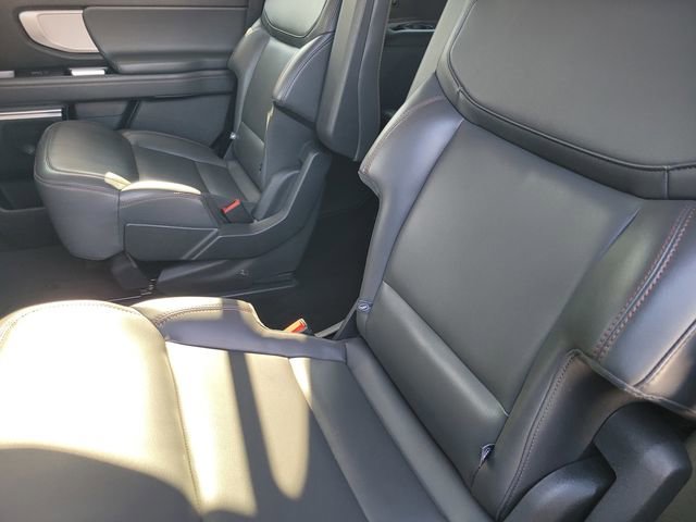 Certified 2025 Ford Expedition Active image 13