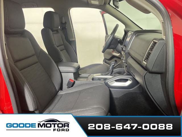 Used 2022 Nissan Frontier SV w/ Technology Package RWD image 21