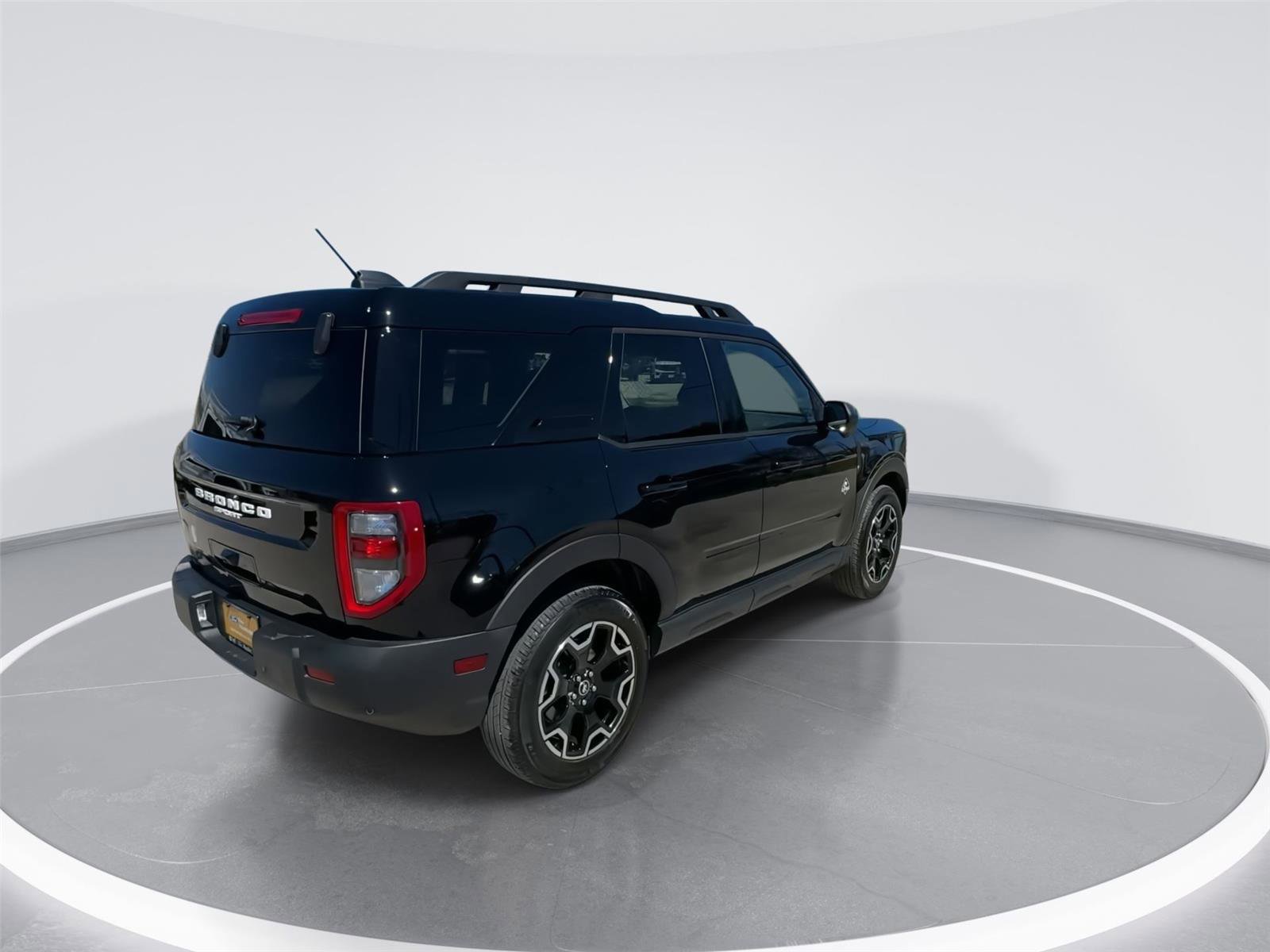 Certified 2025 Ford Bronco Sport Outer Banks w/ Outer Banks Tech Package+ image 4