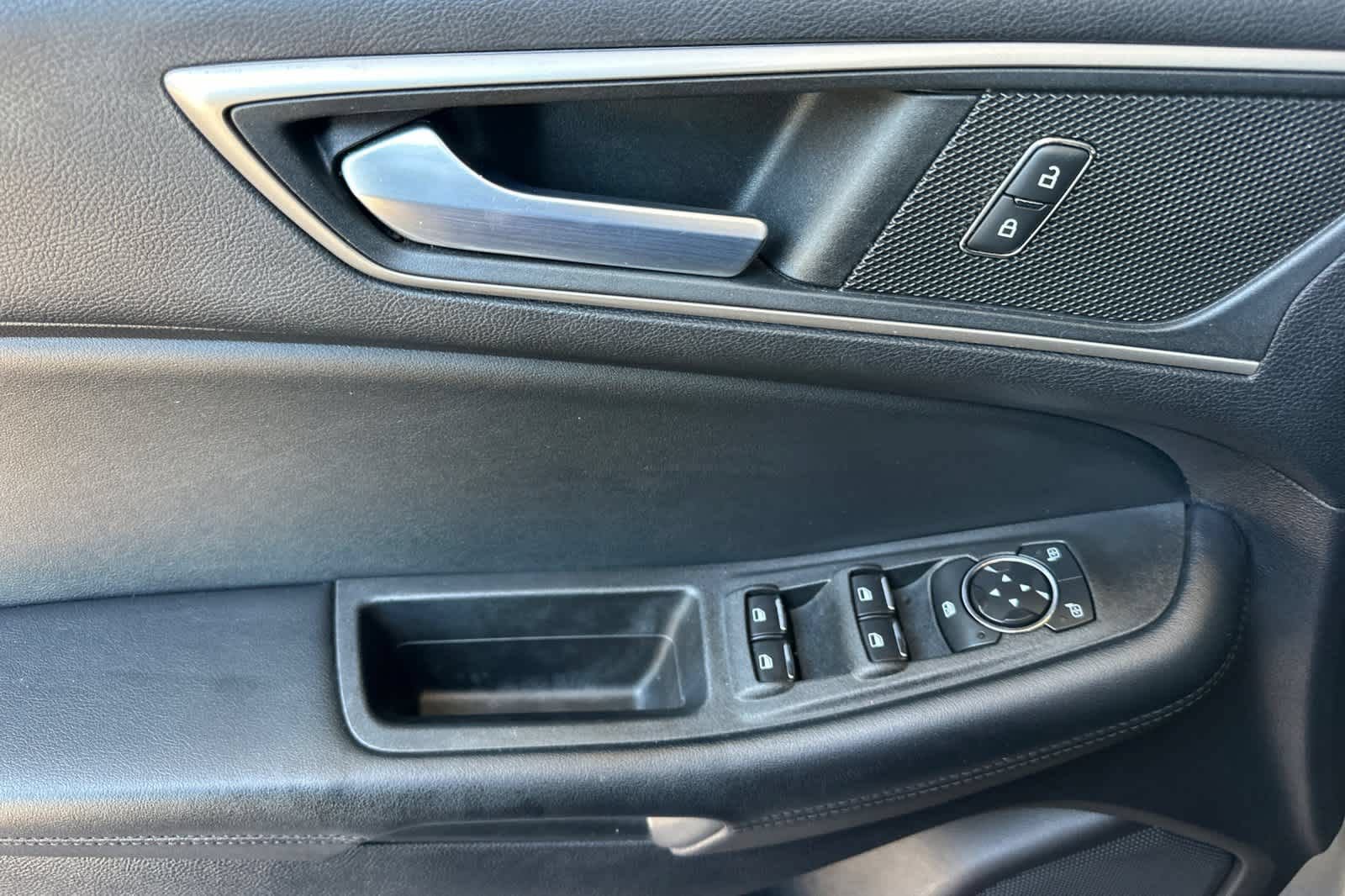 Certified 2022 Ford Edge SEL AWD/4WD image 13