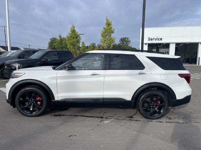 Certified 2023 Ford Explorer ST w/ Equipment Group 401A AWD/4WD image 2