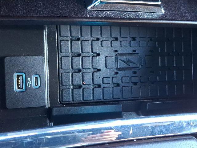 Certified 2022 Ford Expedition Platinum image 27