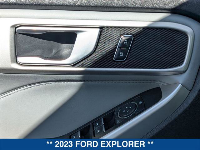 Certified 2023 Ford Explorer XLT w/ Equipment Group 202A RWD image 11