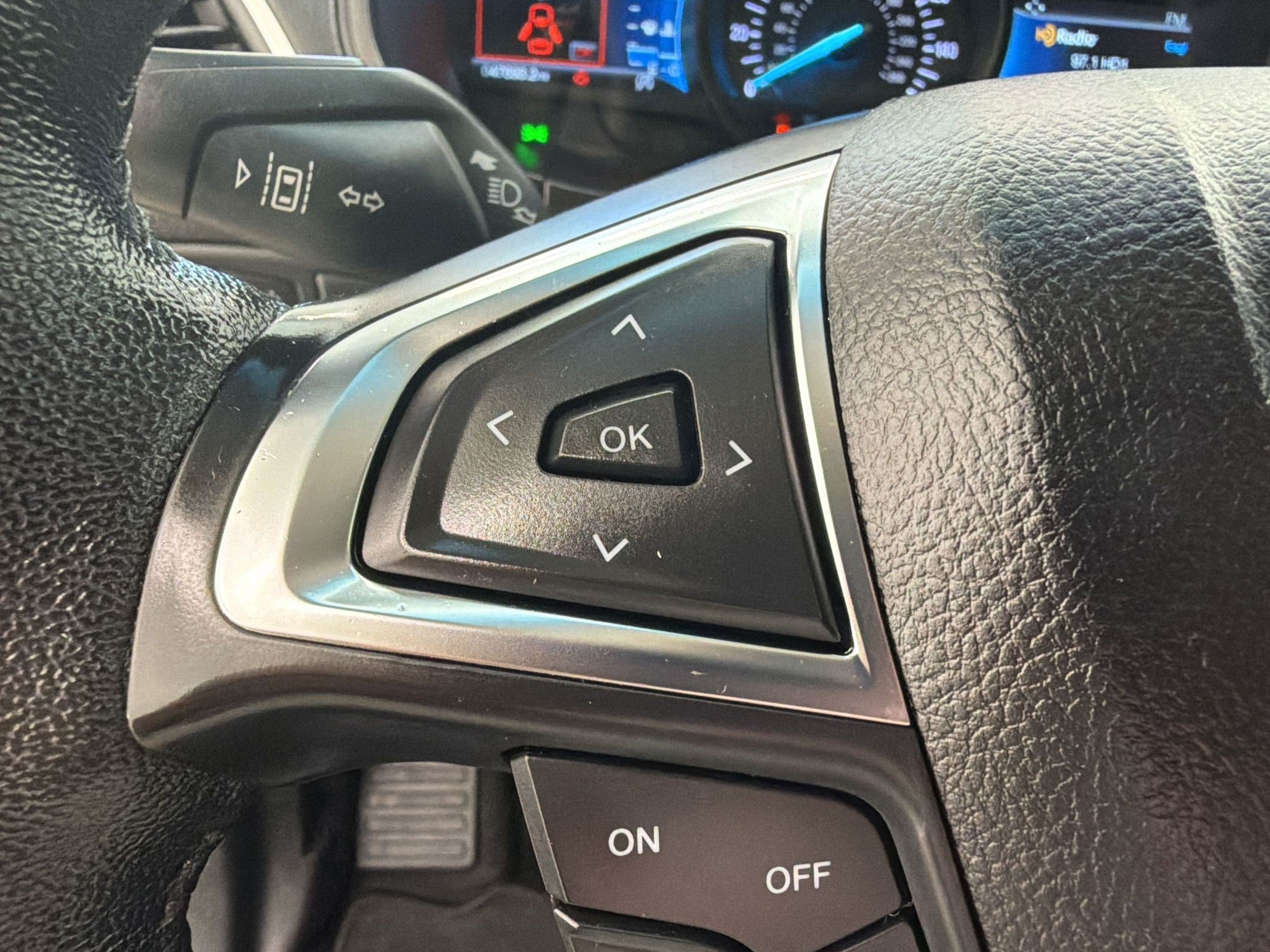 Certified 2022 Ford Edge Titanium AWD/4WD image 14