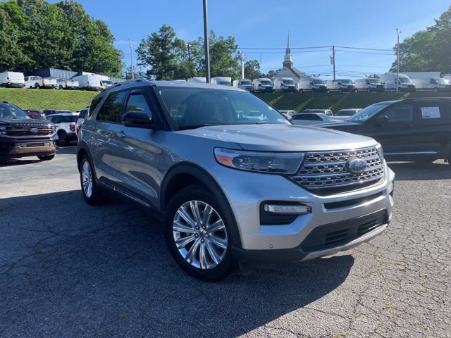 Certified 2022 Ford Explorer Limited w/ Equipment Group 301A RWD image 2