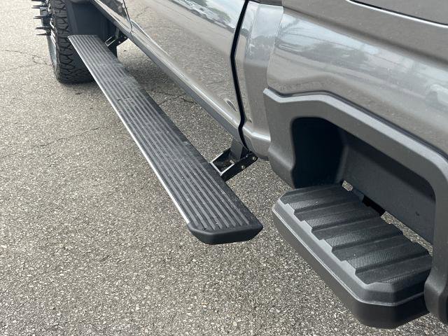 Certified 2025 Ford F450 Lariat w/ Lariat Ultimate Package AWD/4WD image 20