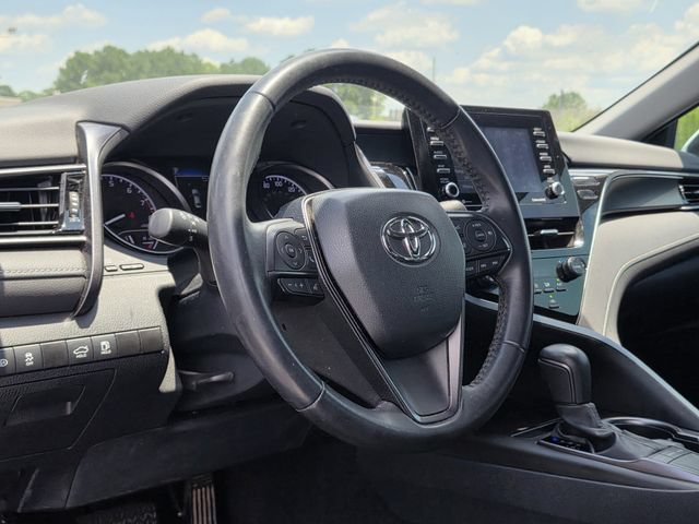 Used 2023 Toyota Camry SE FWD image 21