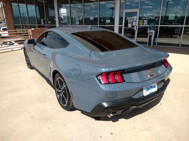 Certified 2024 Ford Mustang Coupe RWD image 9