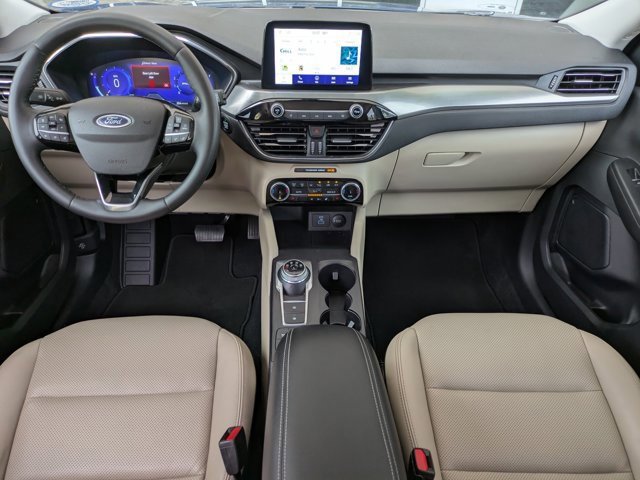 Certified 2022 Ford Escape Titanium w/ Class II Trailer Tow Package image 12