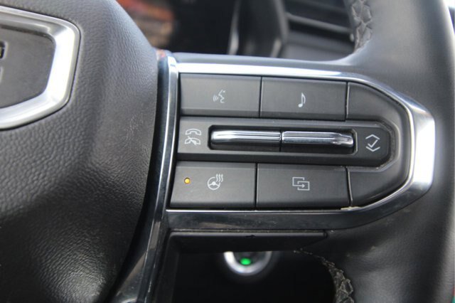 Used 2025 GMC Terrain Elevation w/ Black Edition AWD/4WD image 19