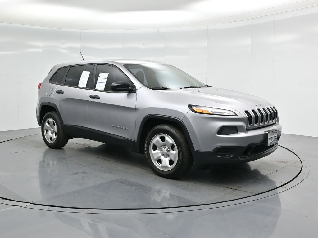 Used 2017 Jeep Cherokee Sport image 3