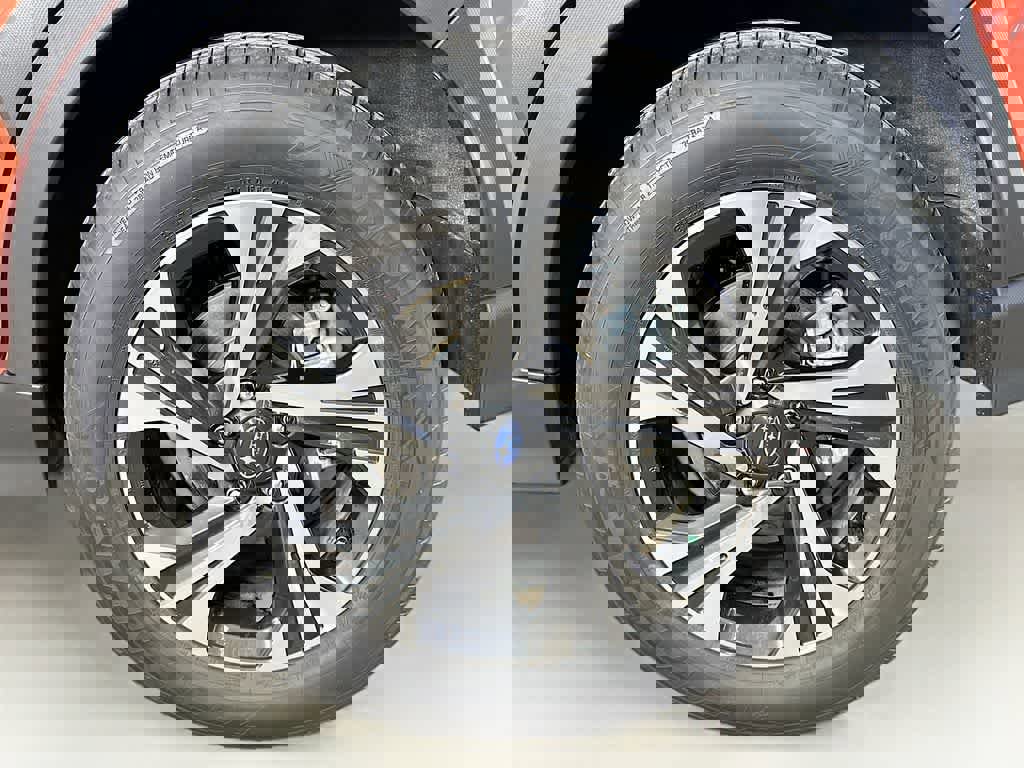 Used 2024 Subaru Crosstrek 2.0i Premium w/ Crosstrek Mirror Package image 11