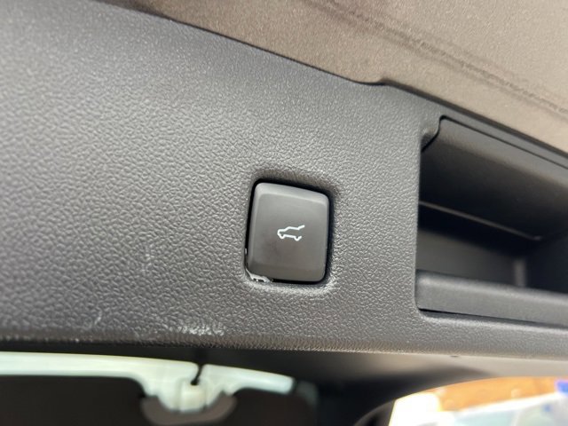 Certified 2020 Ford Escape Titanium image 27