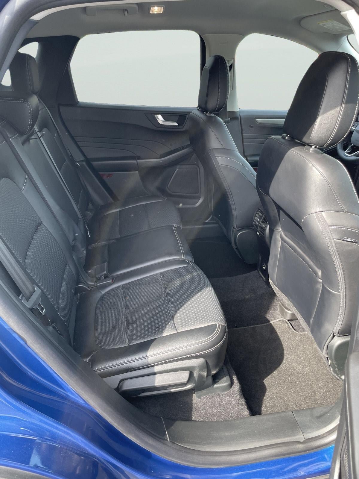 Certified 2022 Ford Escape Titanium w/ Class II Trailer Tow Package AWD/4WD image 12