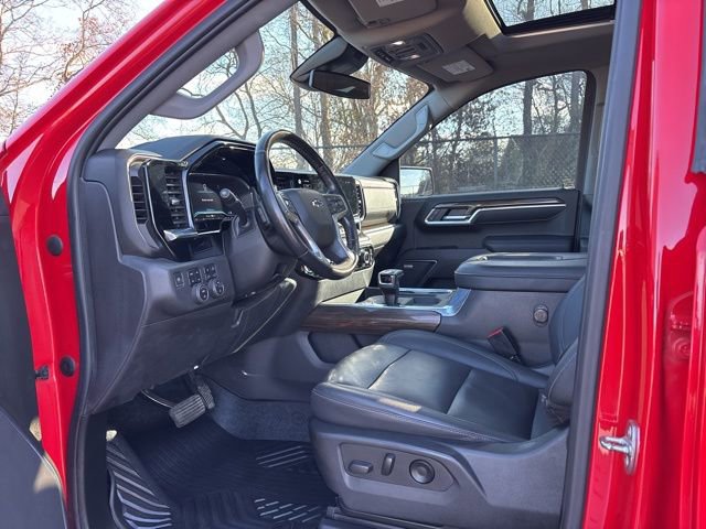 Used 2022 Chevrolet Silverado 1500 LT Trail Boss w/ LT Trail Boss Premium Package image 13