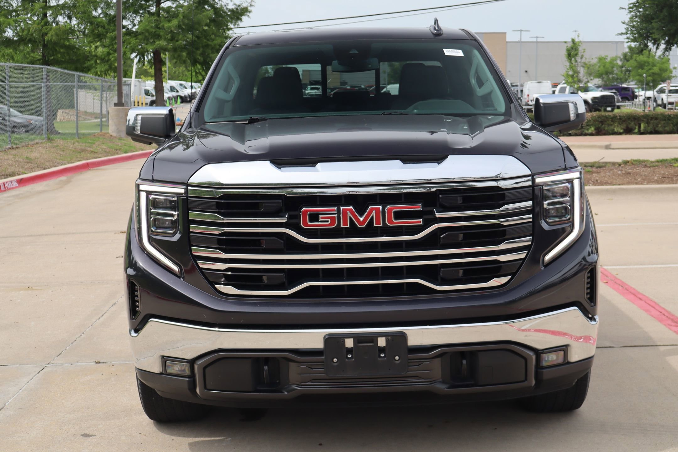 Used 2023 GMC Sierra 1500 SLT RWD image 9