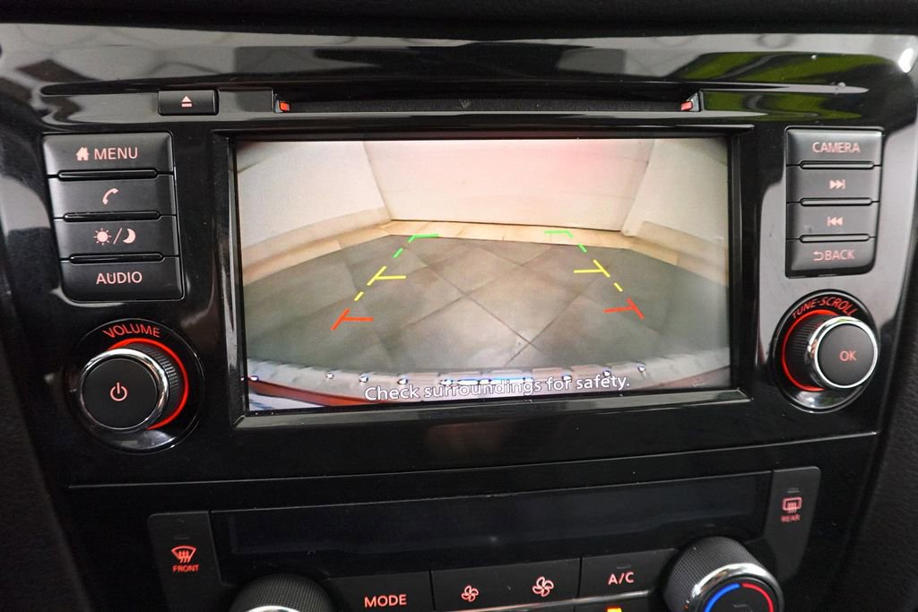 Used 2021 Nissan Rogue Sport SV image 18