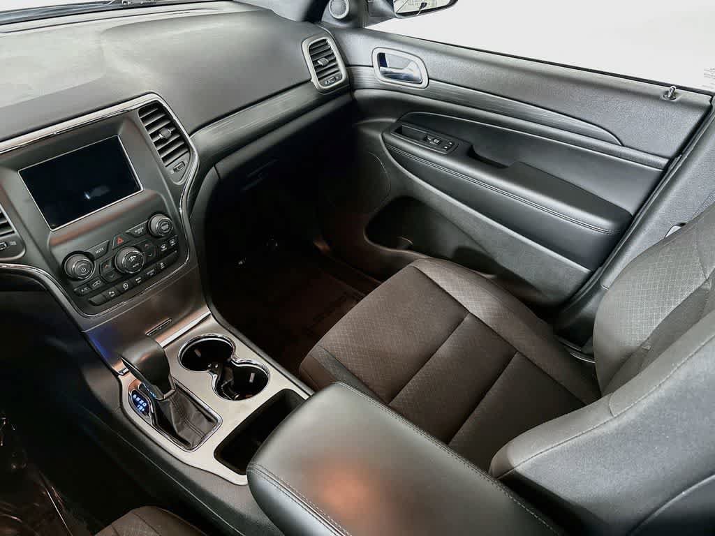 Used 2019 Jeep Grand Cherokee Laredo RWD image 10