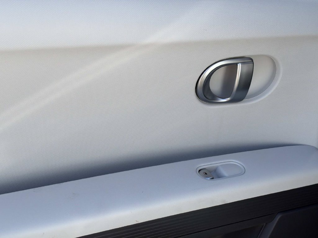 Used 2024 Hyundai Ioniq 5 SE RWD image 21