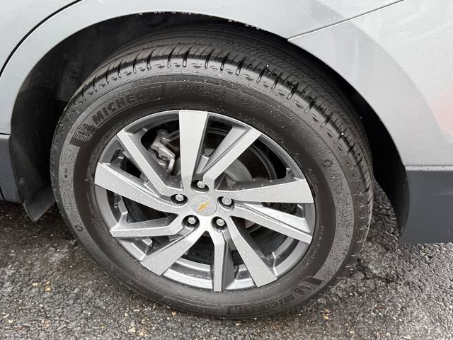 Used 2024 Chevrolet Equinox LT w/ LPO, Floor Liner Package FWD image 5