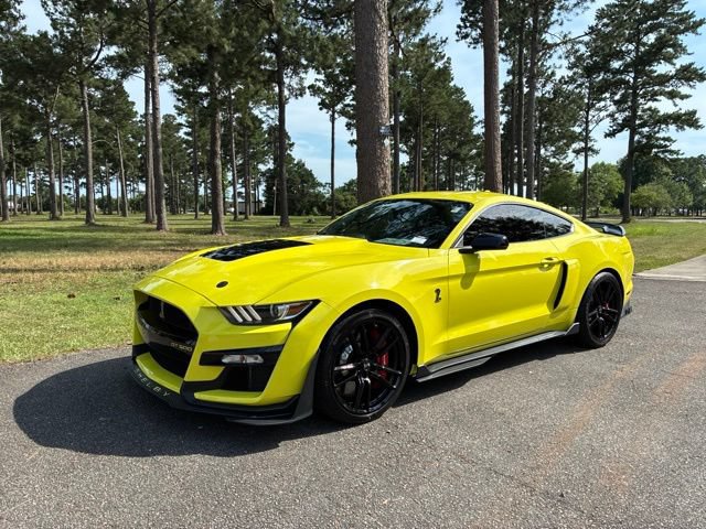 Certified 2021 Ford Mustang Shelby GT500 w/ Technology Package RWD image 6